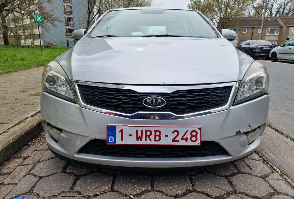 Kia Cee\'d 1.6 CRDi EX ISG EcoDynamics DPF