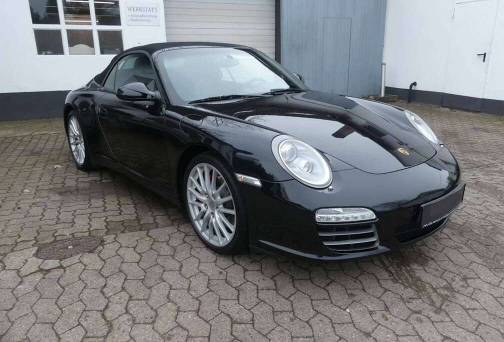 Porsche 911 Carrera 4S