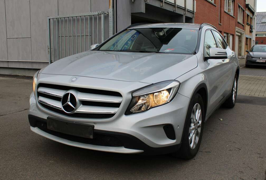 Mercedes-Benz GLA 200 d+GPS+CUIR PARTIEL // EURO 6b //