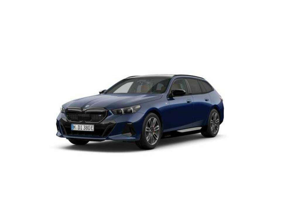 BMW i5 M60 Touring M Sport Pro | B&W | PANO | TOWB |