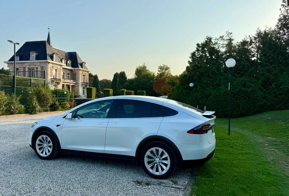 Tesla Model X 87 kWh Dual Motor Long Range