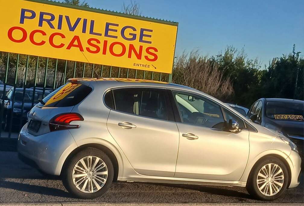 Peugeot ALLURE 110cv TOIT PANO GPS AIRCOEL CAMERA JALU