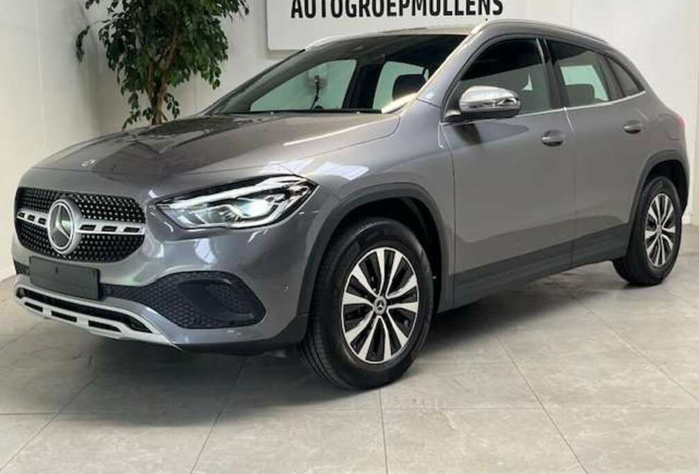 Mercedes-Benz GLA Business Solution 8 DCT 2.0 D + Trekhaak + Leder