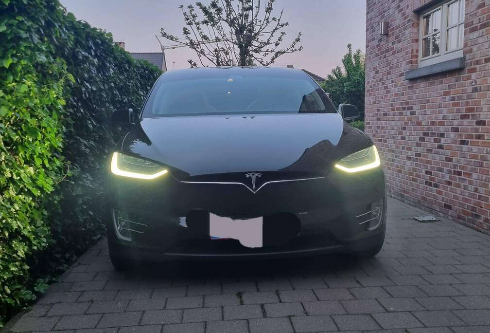 Tesla Model X 100 kWh Dual Motor Long Range