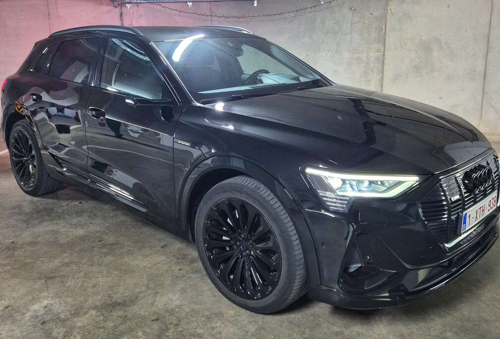 Audi e-tron 50 quattro S line