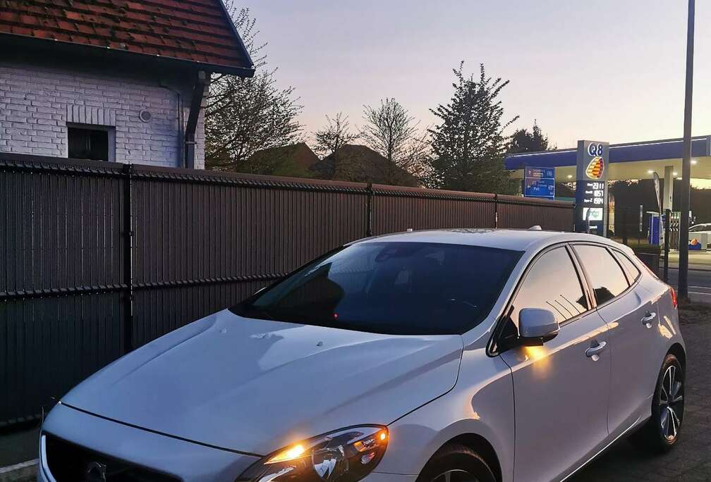 Volvo 1.6 D2 R-design