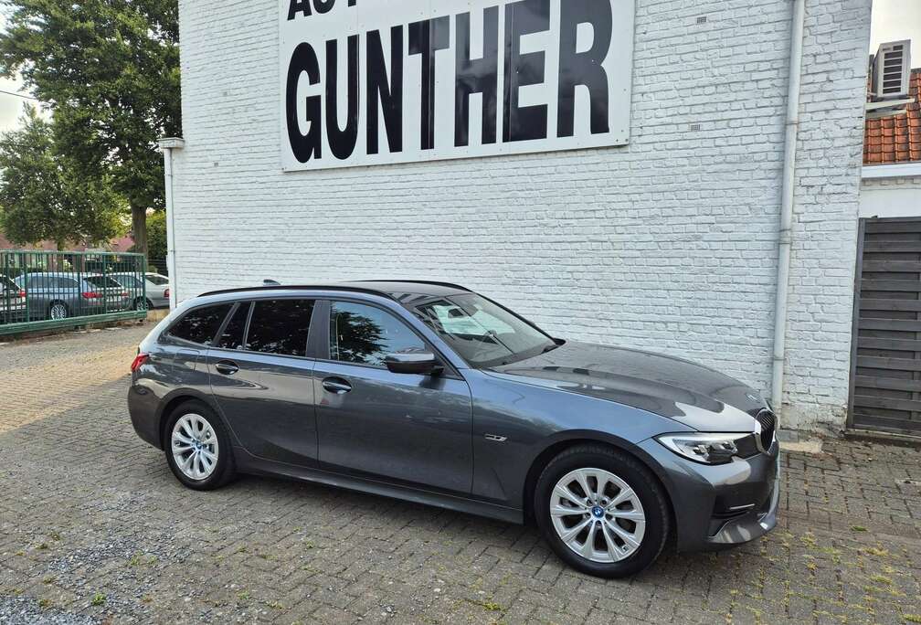 BMW 320e Touring Automaat  -  hybride