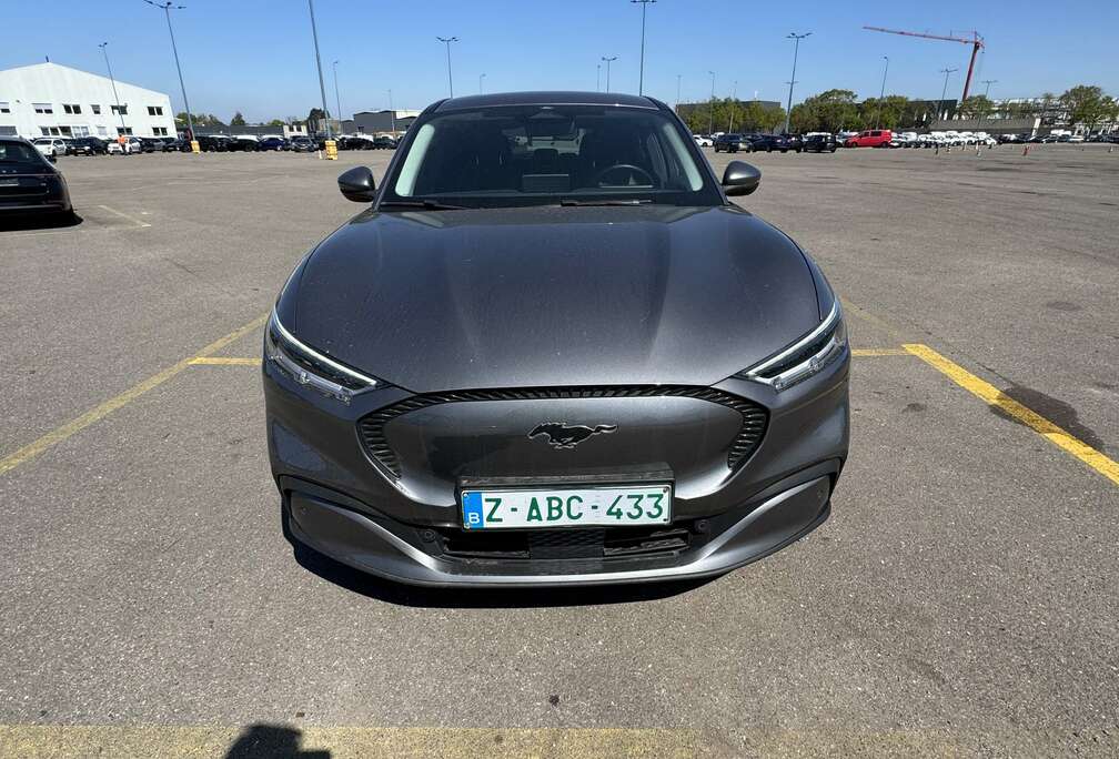Ford Mustang Mach-E 76 kWh RWD Standard Range