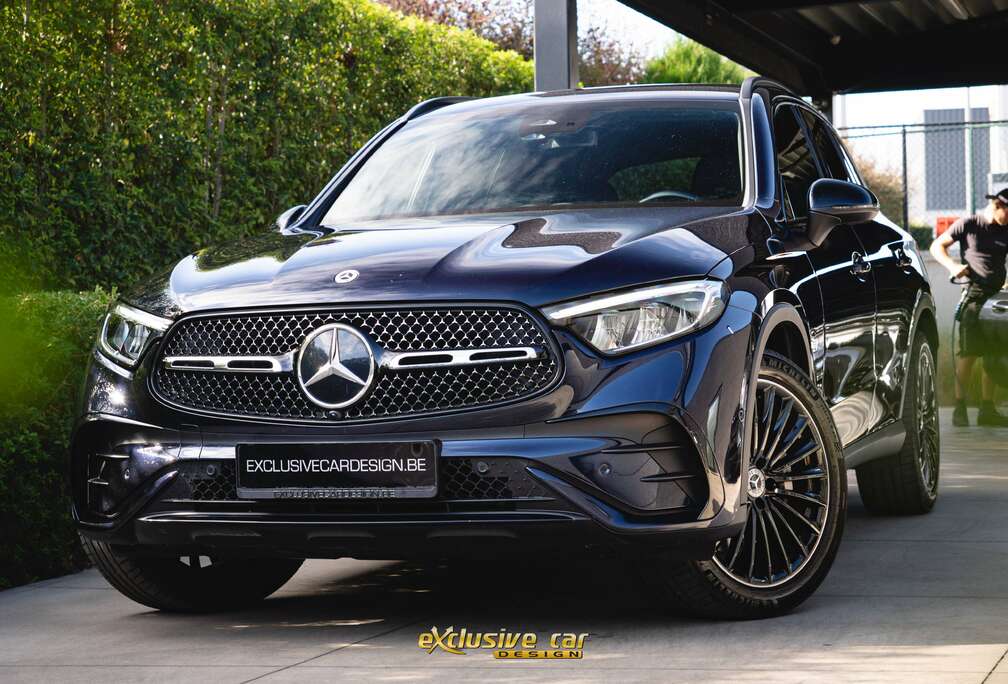 Mercedes-Benz 4Matic AMG Line /20\'\'/Camera/Sfeerverlichting/Carplay/Alcantara/