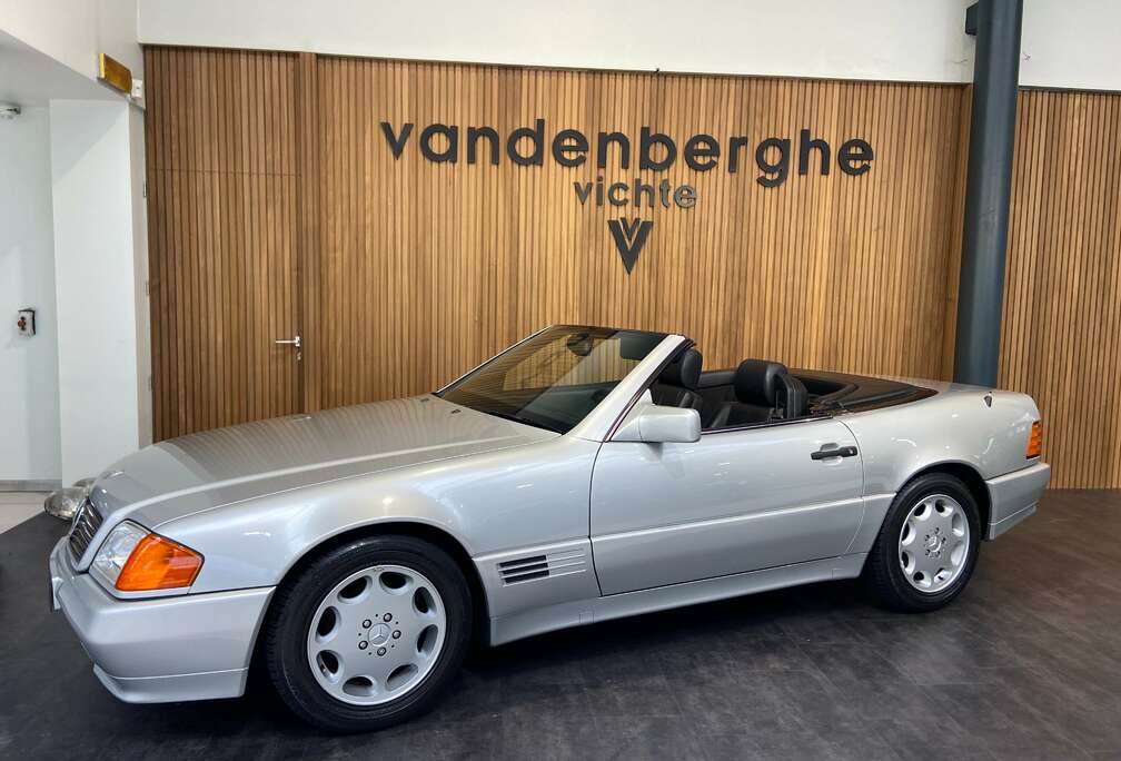 Mercedes-Benz 300 SL-24 AUTOMAAT KINDERZIT VERWARMDE ZETELS