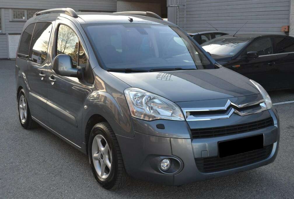 Citroen 1.6 HDi Multispace. Année: 2009