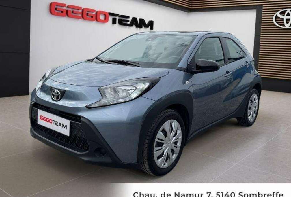 Toyota 1.0L ESSENCE PLAY DE DIRECTION CARPLAY A/C