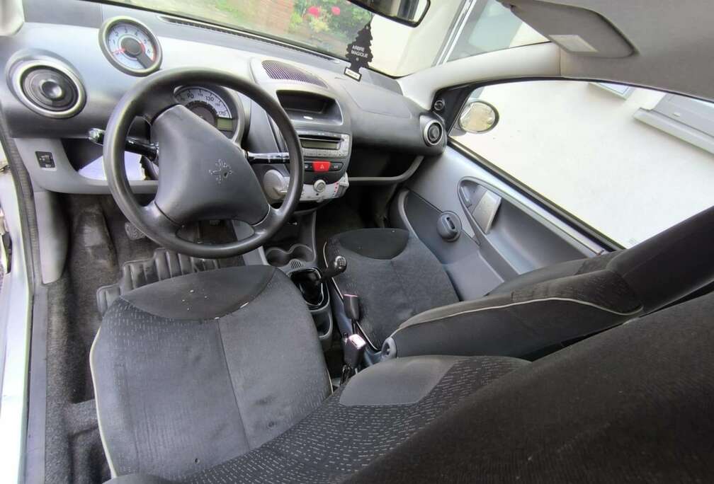 Peugeot 107 1.4 HDi Black