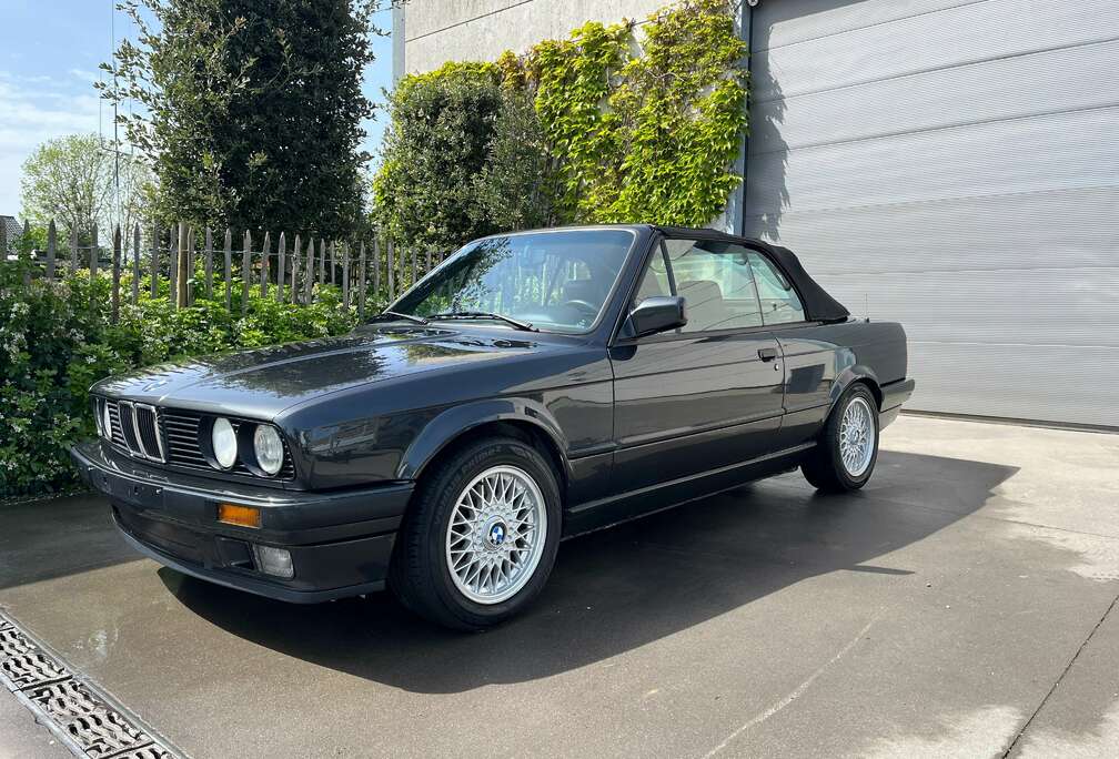 BMW 318i