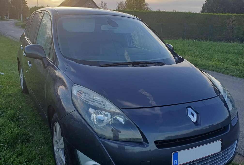 Renault Scenic 1.9 dCi Exception