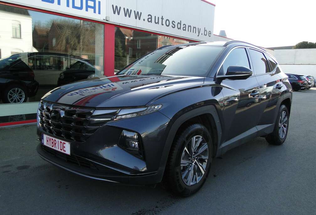 Hyundai Tucson hybrid 1.6 navi camera