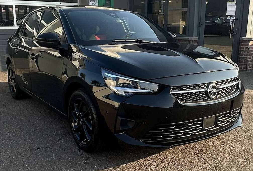 Opel F 1200 Benzine 130Pk 5Drs GS Line +… AUTOMAAT