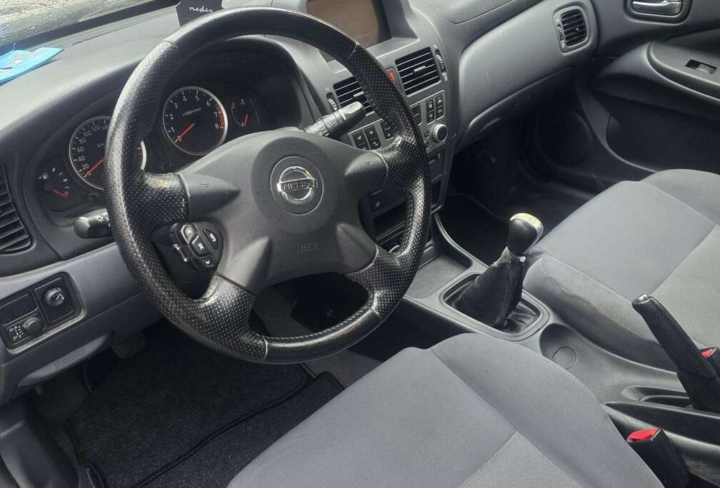 Nissan 1.5i 16v Acenta