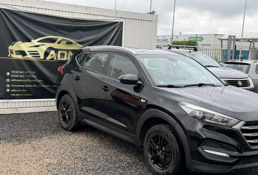 Hyundai Tucson blue 1.6 GDi 2WD Trend