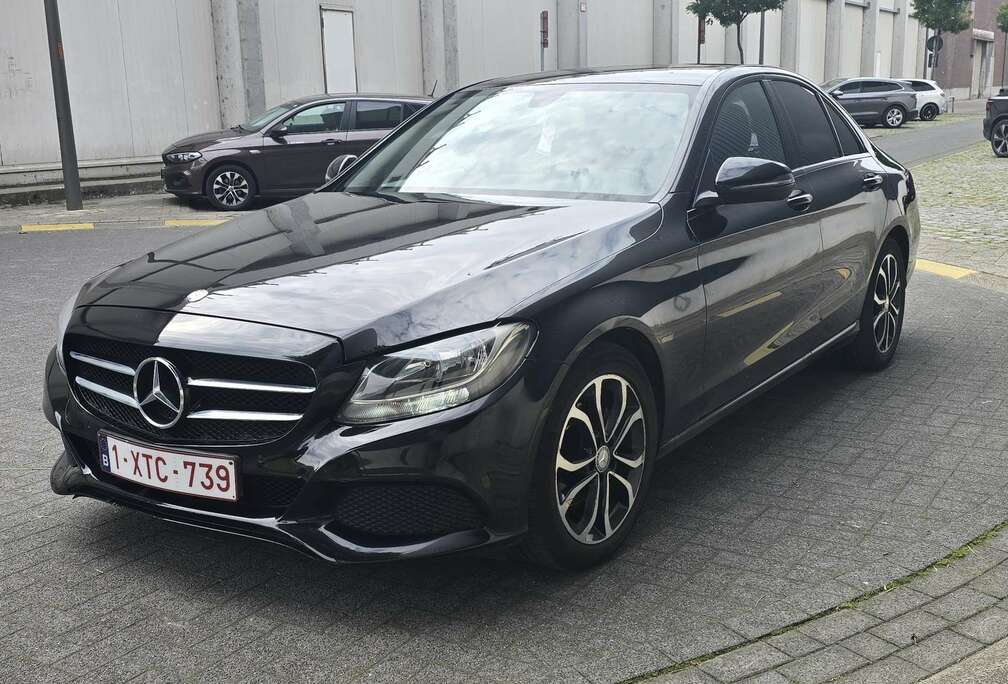 Mercedes-Benz c200
