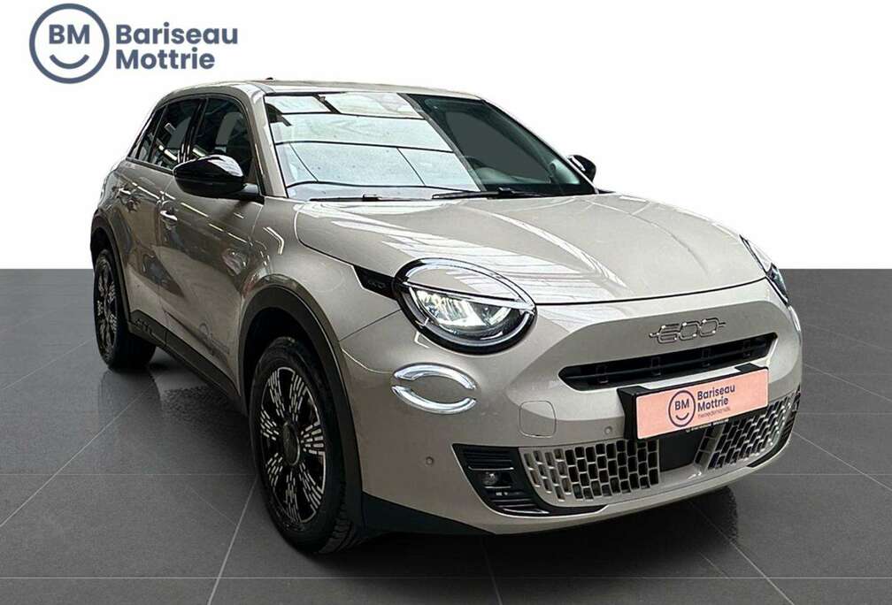 Fiat 1.2 e-Hybrid Icon e-DCT6 5d 100kW