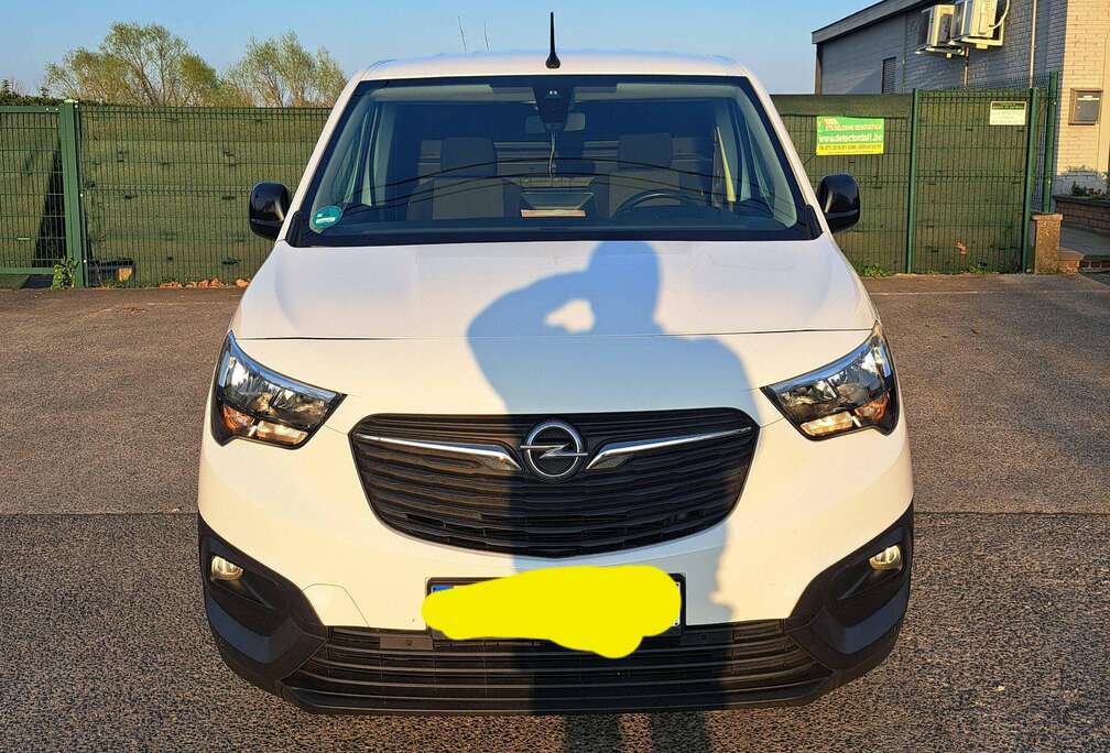 Opel Combo 1.5 TD BI L1H1 Light S/S (EU6.4)
