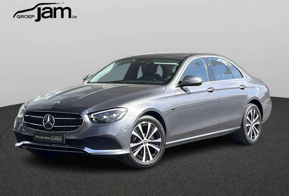 Mercedes-Benz Berline de Luxury Line