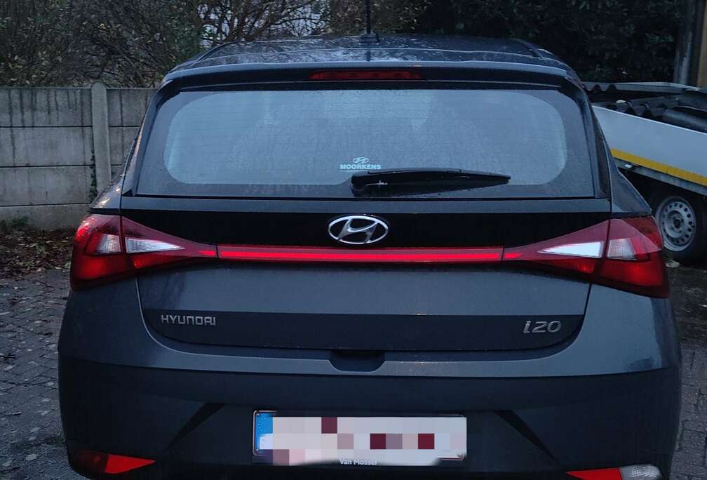 Hyundai i20 blue 1.2 Pure