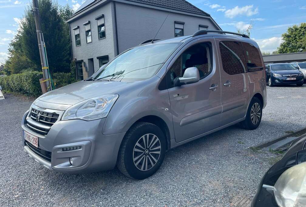 Peugeot Tepee 1.2 PureTech Style,Airco,Sensoren,Cruise....