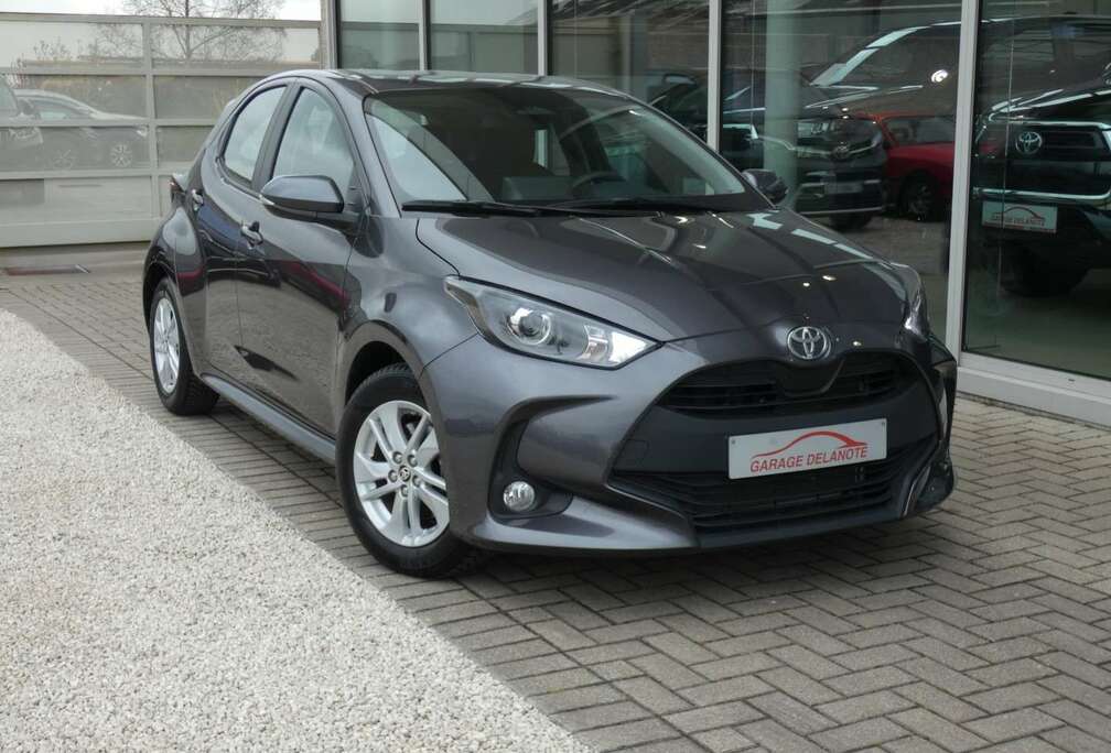 Toyota Hybrid Dynamic +Apple carplay +Android auto +Parkeercamera +Lichtmetalen velgen +Mistlampen voor *2024*