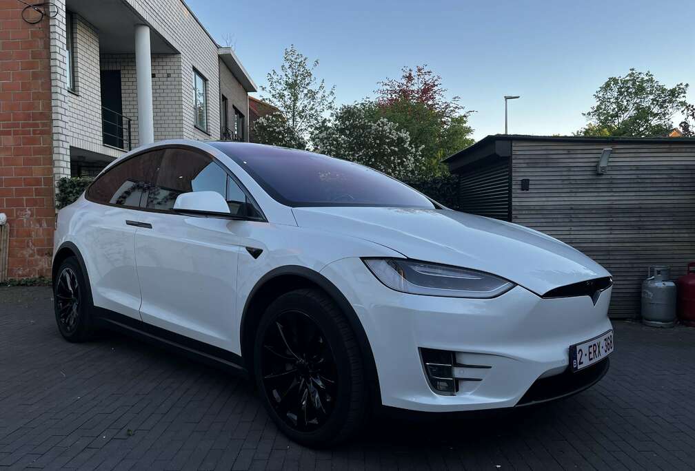 Tesla 75 kWh Dual Motor