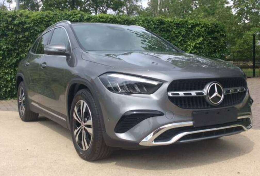 Mercedes-Benz progressief * camera * elektr kofferklep * 3jaar waarborg * LED * verwarmde zetels voor