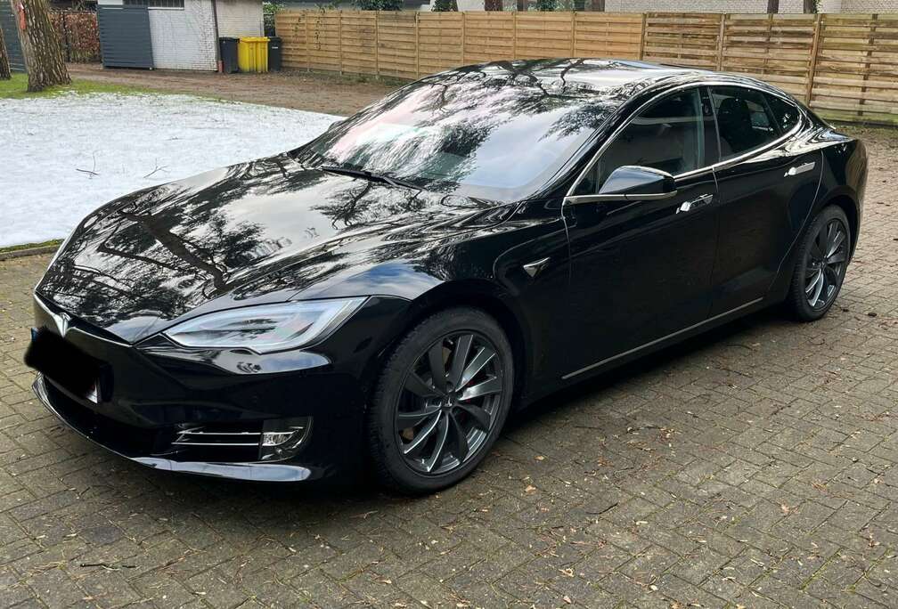 Tesla 100D Allradantrieb Performance