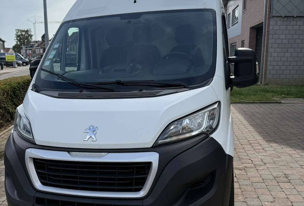 Peugeot HDi 335 L2