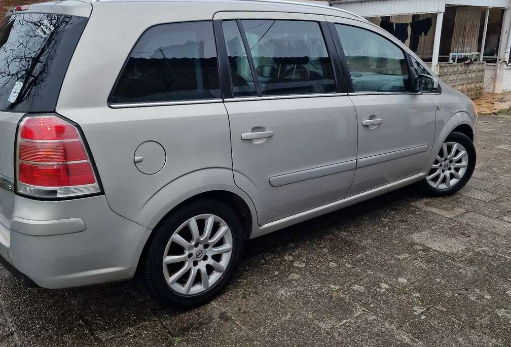 Opel 2.2 Automatik Sport