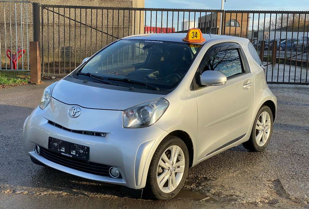 Toyota iQ 1.33i VVT-i Premium