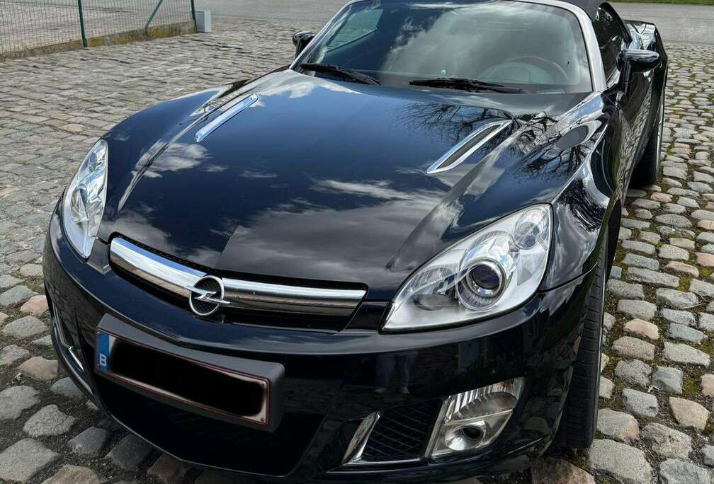 Opel GT 2.0 Turbo