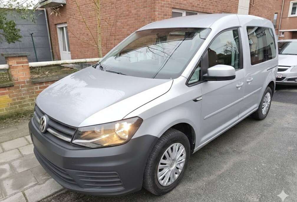 Volkswagen 1.2 TSI Conceptline 2017 104.000kms 5 places