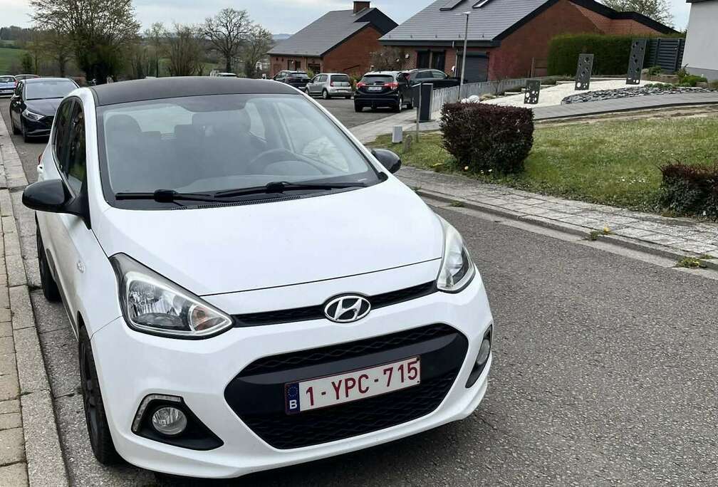 Hyundai 1.0i Blackline