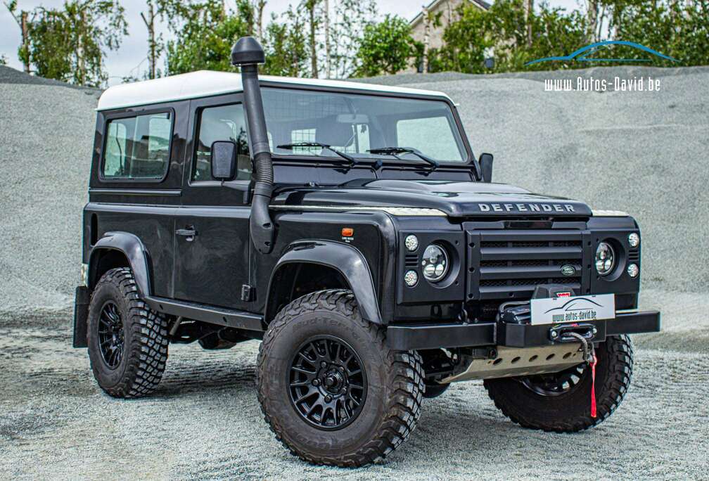 Land Rover 90 2.2 TD4 4X4 / 1 EIGENAAR / HISTORIEK / LICHTE VRACHT / TREKHAAK 3,5T / SNORKEL / WINCH / LED KOPLAMPEN