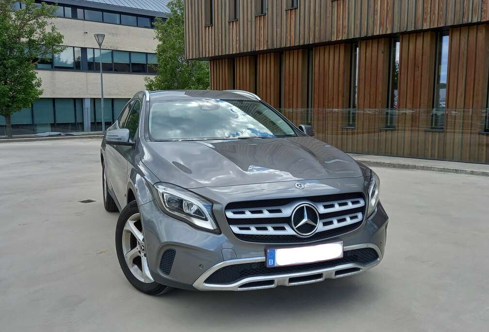 Mercedes-Benz GLA 180