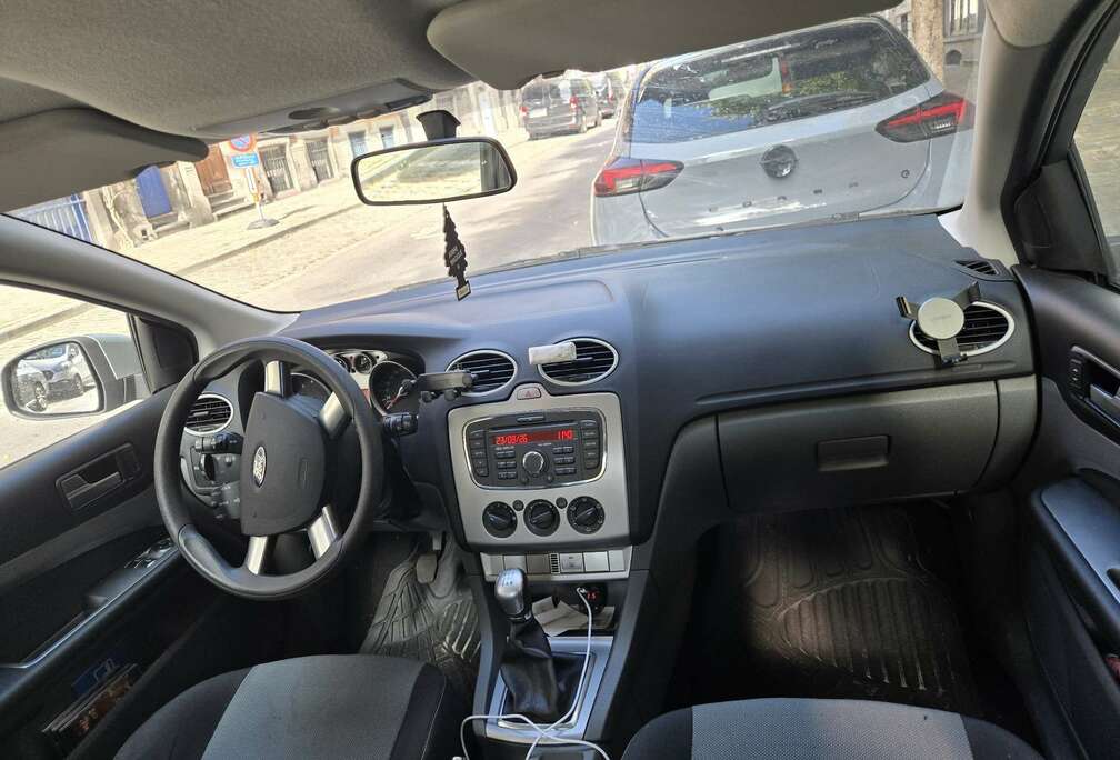 Ford 1.6i Titanium