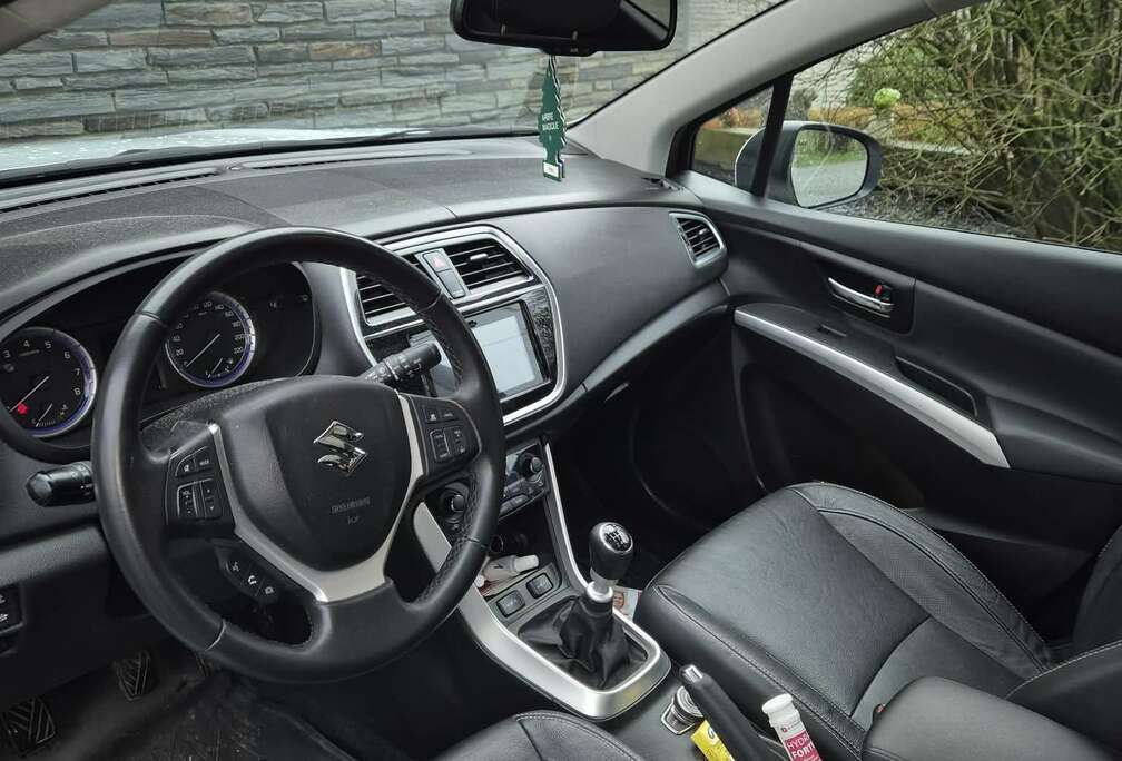 Suzuki S-Cross 1.4 Turbo Boosterjet 4WD GLX