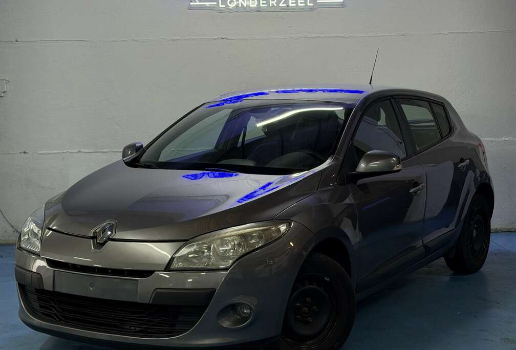 Renault Megane 1.6i Authentique