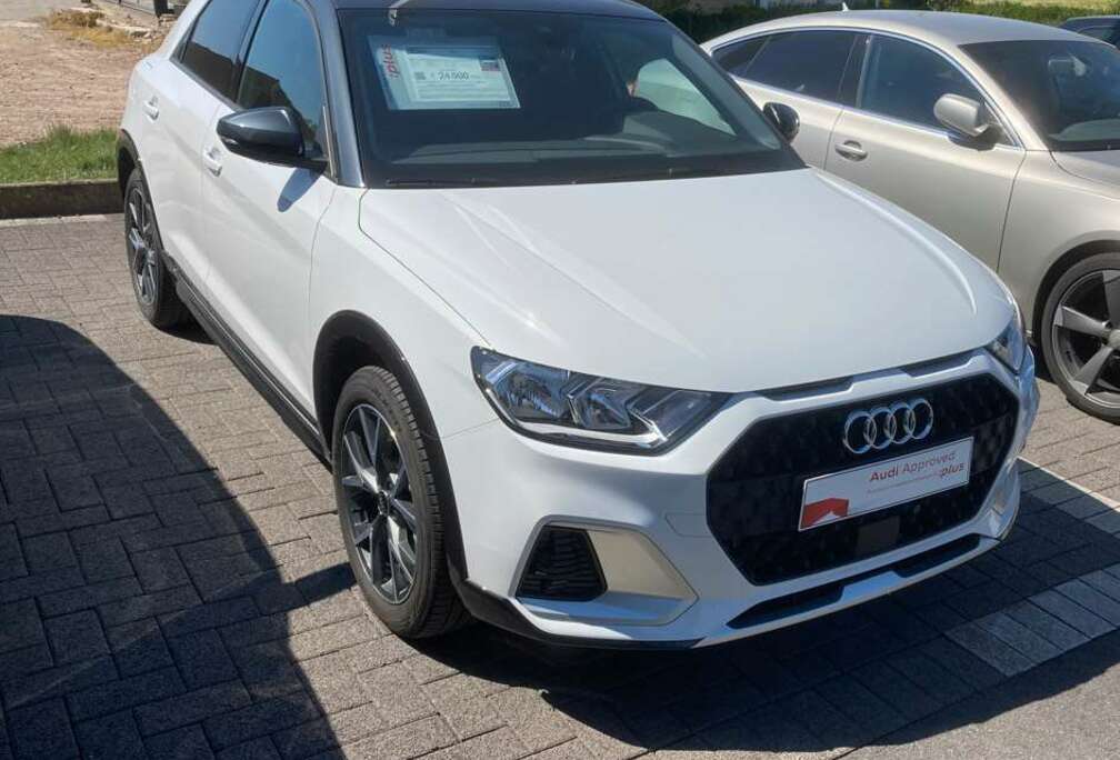 Audi Citycarver 30 TFSI S tronic