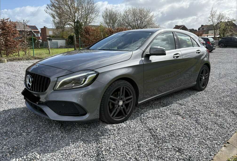 Mercedes-Benz CarPlay / Kit hiver / Attache Remorque Amovible