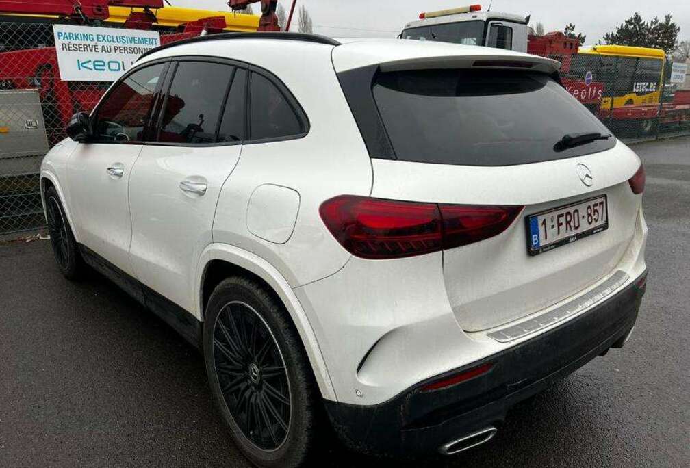Mercedes-Benz GLA 180 d AMG Line