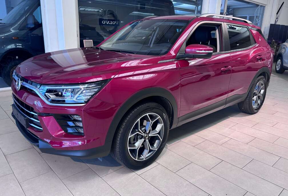SsangYong 1.5 T-GDI 2WD Sapphire - Schuifdak - Winterbanden set