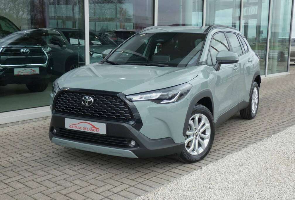Toyota 1.8 Hybrid 140PK +Dodehoek +Parkeersensoren +Zetelverwarming +Stuurwielverwarming