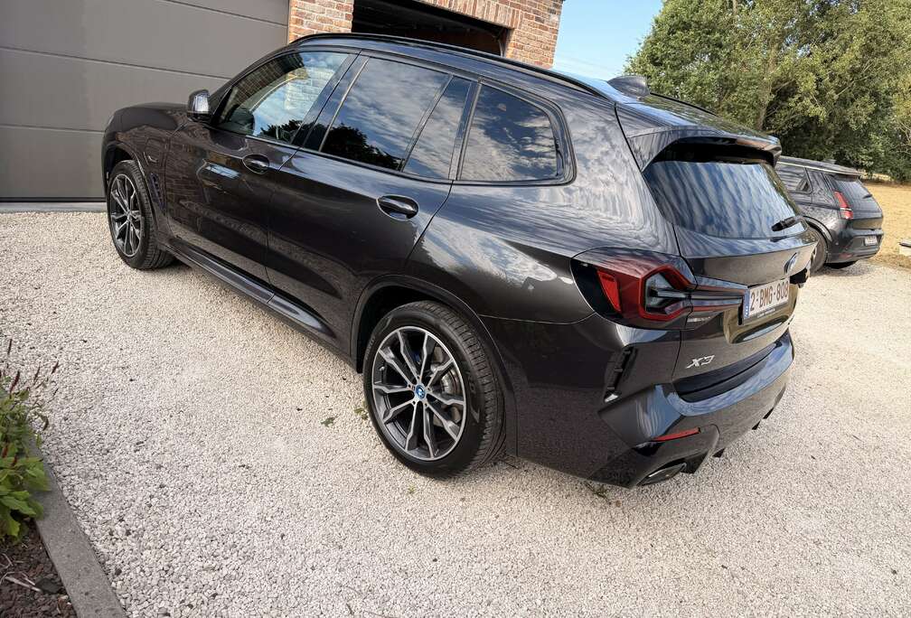 BMW PHEV 2.0iA xDrive30e (215 kW)
